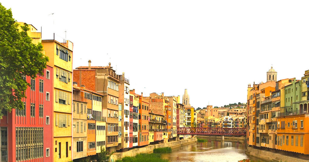 巴塞羅那附近的赫羅納