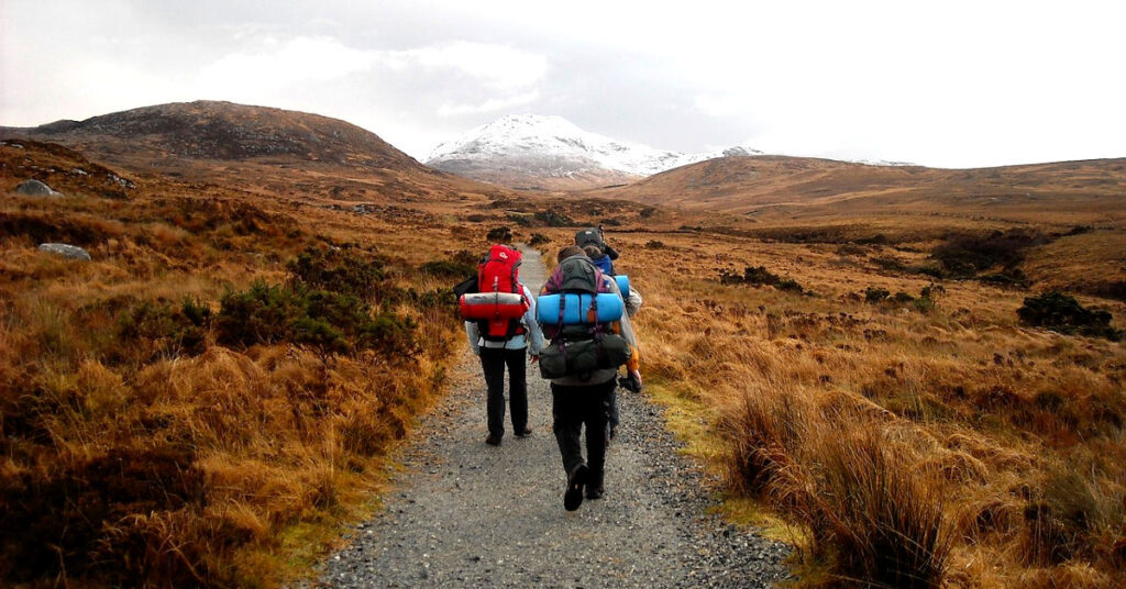 山不過來，我們過去吧！