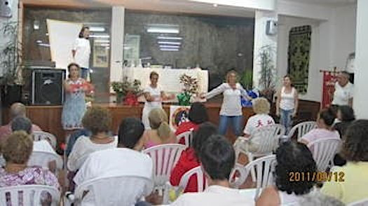 神力班學員上台接收大力神的神力